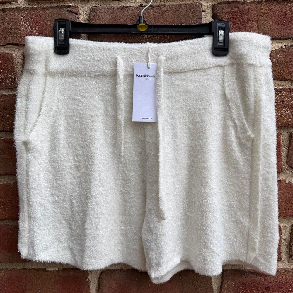 Kashwere Women's Drawstring lounge Shorts cream S NEW